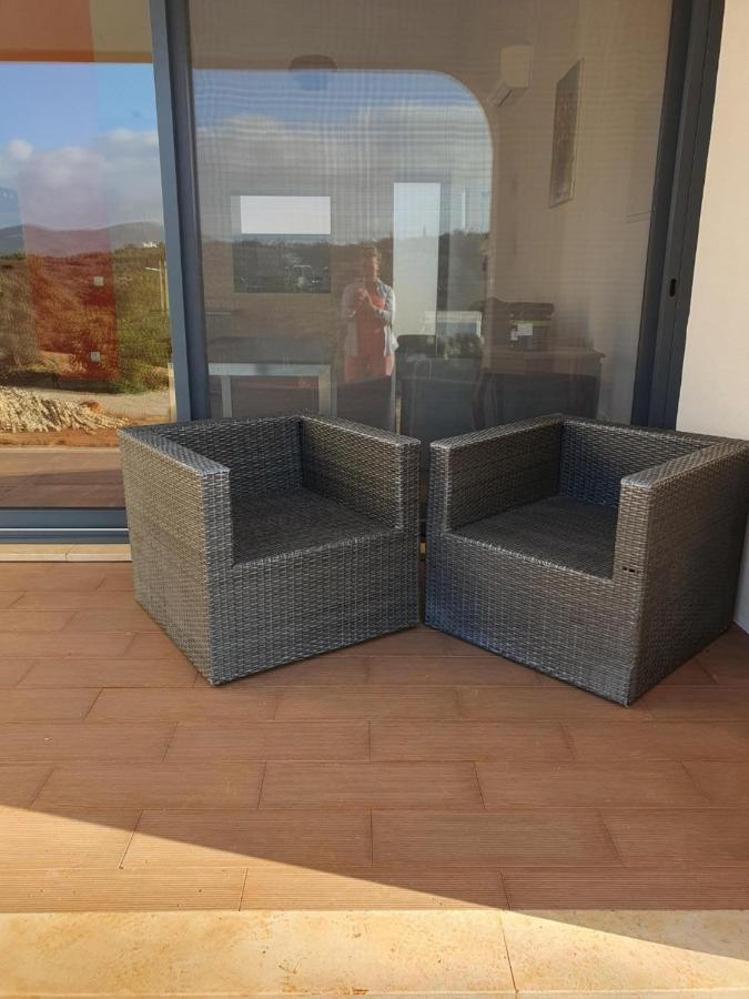 Suites Sunny Hill Монкарапашо Екстериор снимка