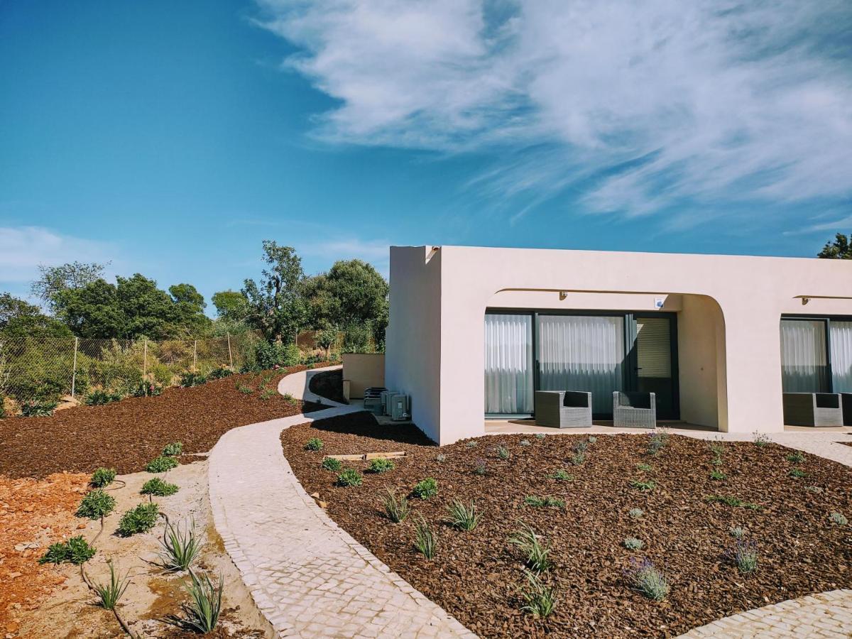 Suites Sunny Hill Монкарапашо Екстериор снимка