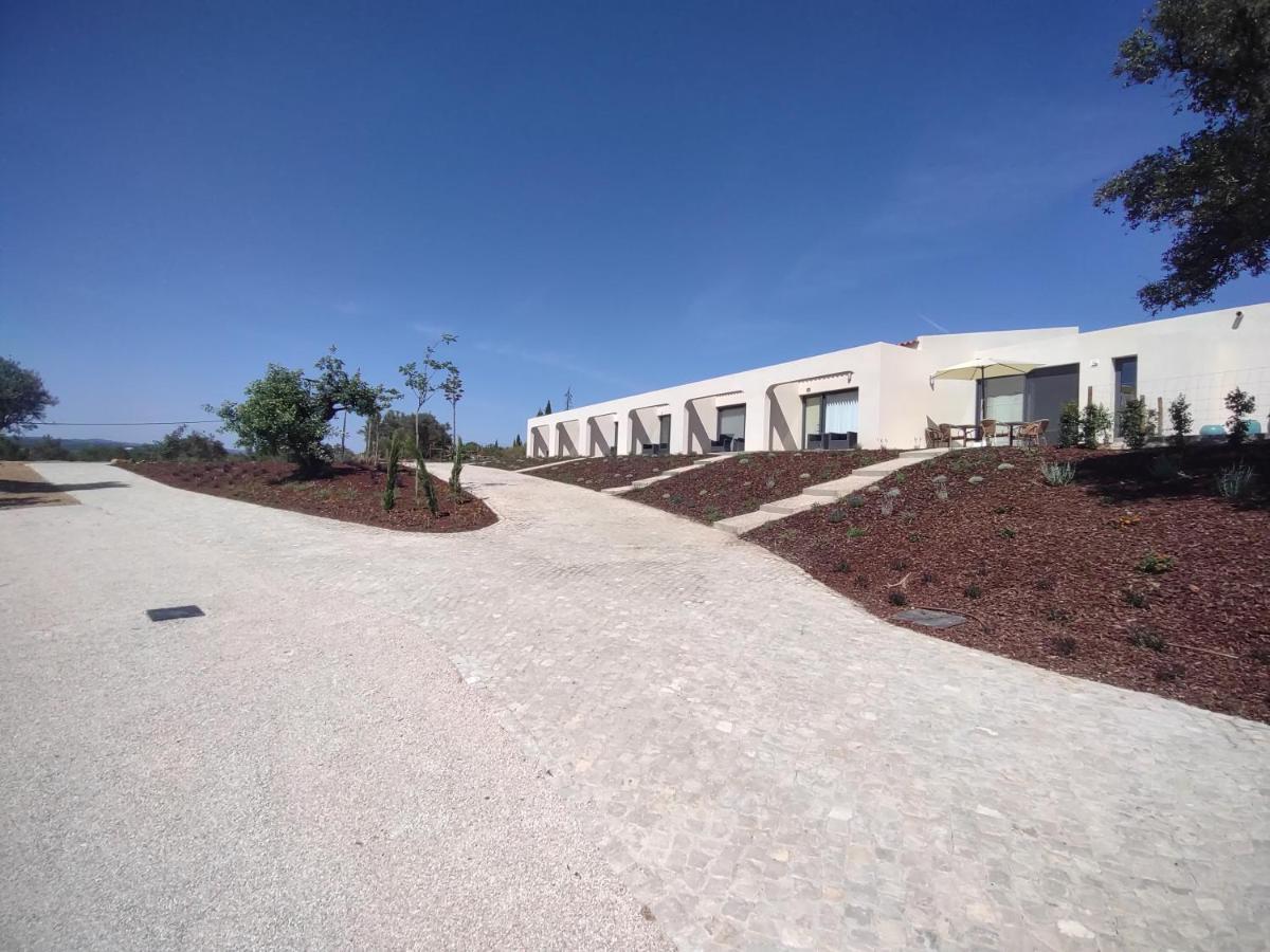 Suites Sunny Hill Монкарапашо Екстериор снимка