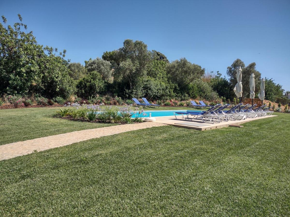 Suites Sunny Hill Монкарапашо Екстериор снимка
